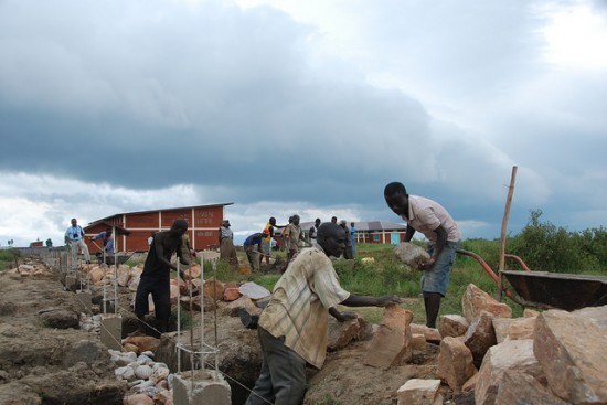 Former combatants receive UNDP masonry training to help them find jobs in Burundi.  Image credit: United Nations Development Programme,  https://flic.kr/p/jC4St3  