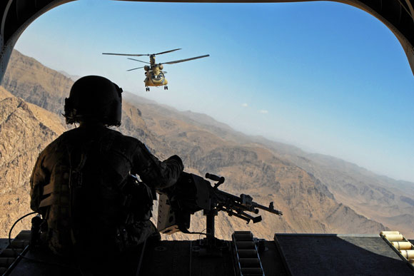 afghanistan-helicopter-gunner-8771266032