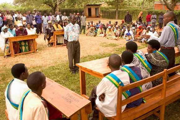 A Gacaca trial in Rwanda - community courts set up to prosecute crimes committed during the genocide.  Image credit: Elisa Finocchiaro