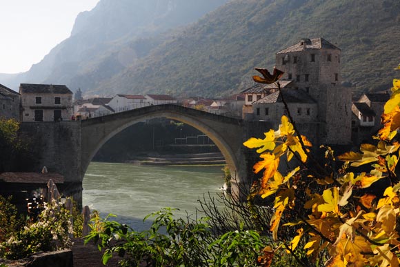 The Mostar Bridge in Bosnia has become a powerful symbol of reconciliation in the Western Balkans. Can growth in the arms trade help consolidate peace in the region? Image credit: Lazhar Neftlen.