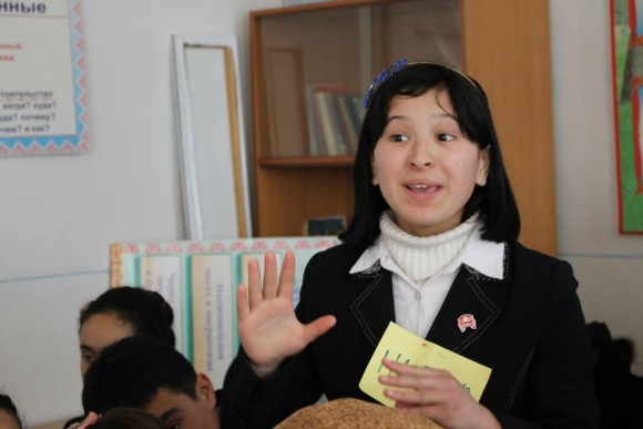 № 3_Youth of Osh Project _ School Forum Theatre_15 old schoolgirl project participant